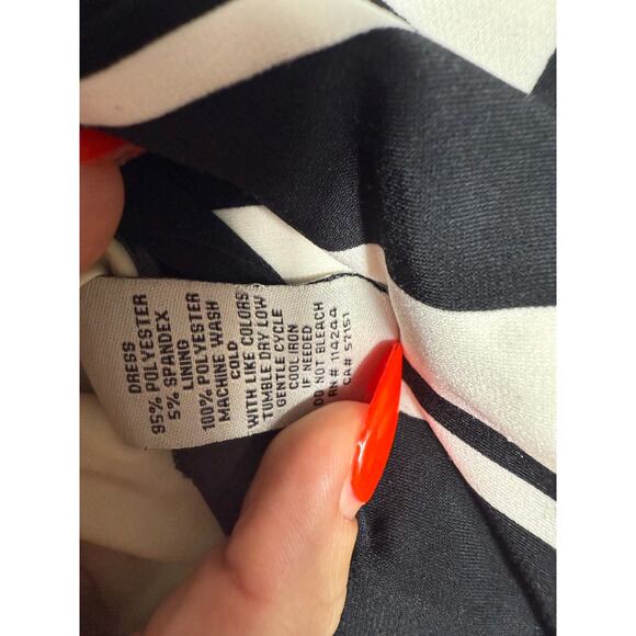 Eliza J Diamond Print Shift Dress Black White Pink Size 6P - Picture 7 of 8